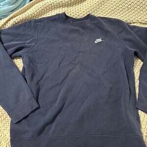 Navy blue nike crewneck sweatshirt